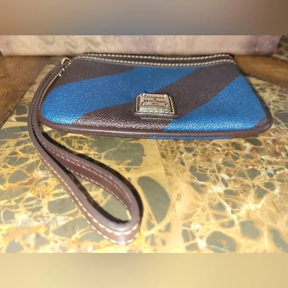 Dooney & Bourke wristlet brown and blue - Picture 6 of 8